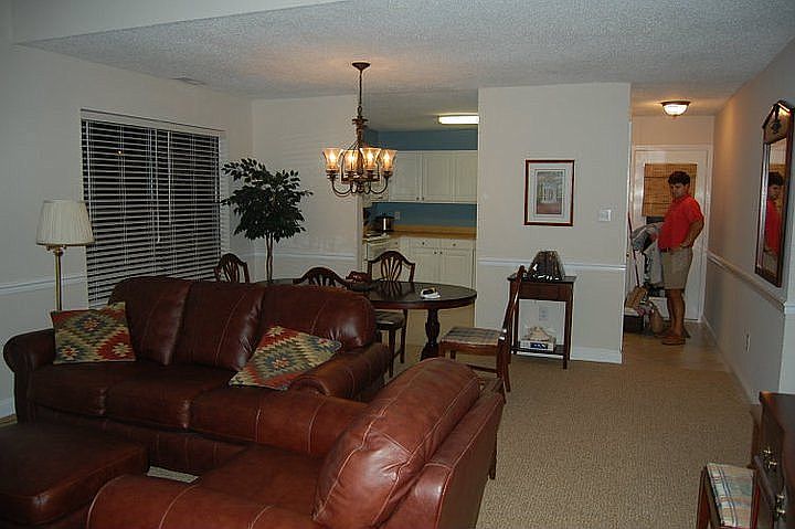 Living Room/Dining Room