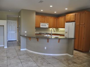 3327 Shadetree Way, Camarillo, CA 93012