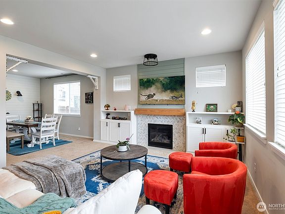 5th image of 16223 5th Avenue SE