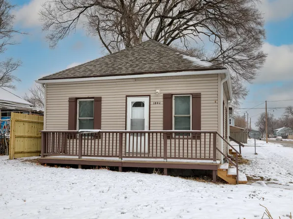 1802 7th Ave, Council Bluffs, IA 51501