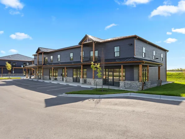 8781 Lexington Ave, De Soto, KS