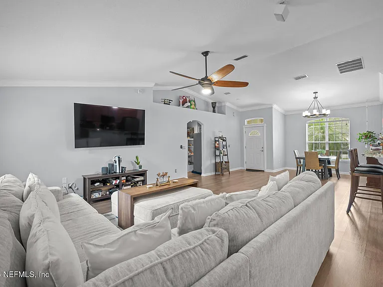 8575 Crooked Tree Dr — Photo 10