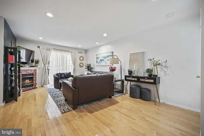 23 Taft Ct — Photo 9