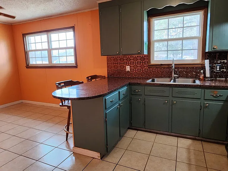 1048 Patterson Cir — Photo 21