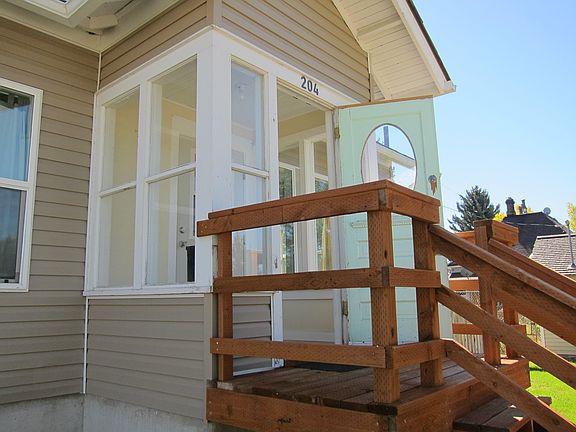 Porch and mud room
