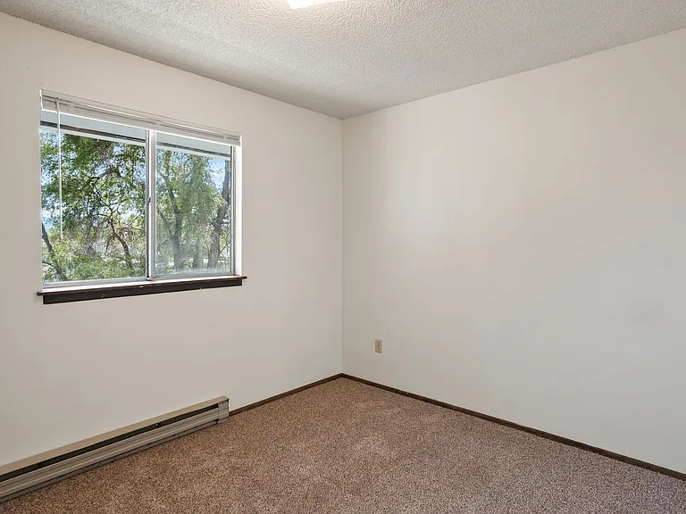 22 N Skipworth Rd — Photo 14