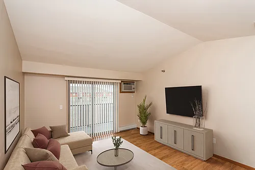 Sterling Pointe Photo 1
