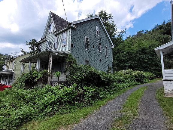 3rd image of 661 Big Mine Run Rd