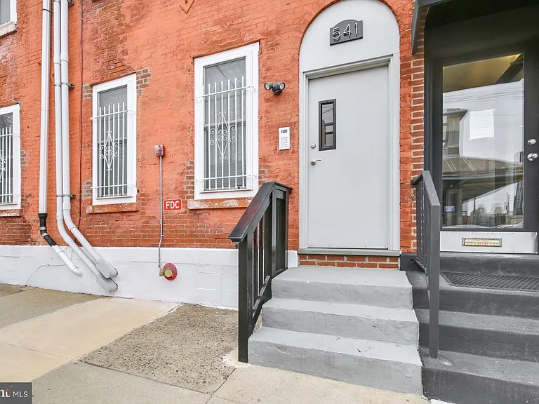 541 N Orianna St #2B — Photo 15
