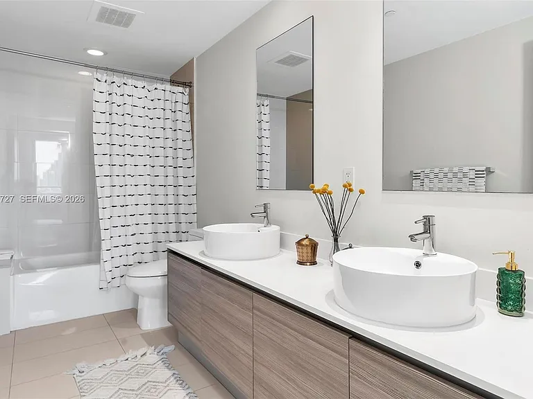 121 NE 34th St #2502 — Photo 11