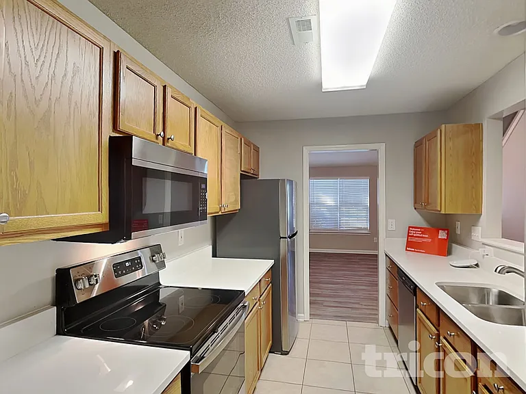 11011 Pointer Ridge Dr — Photo 6