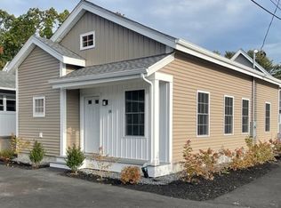 18 Mickelson Ln #16, Bedford, MA 01730