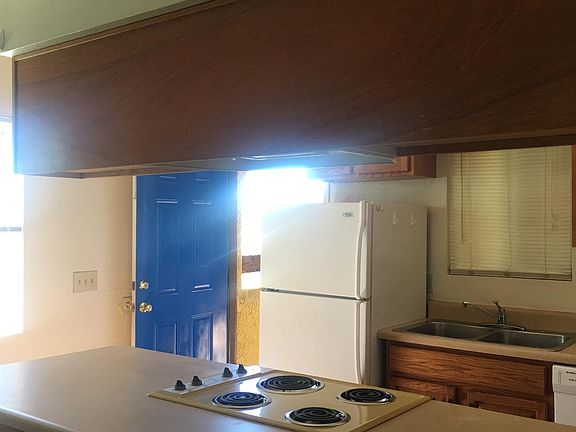 2nd image of 938 N Belvedere Ave APT 4