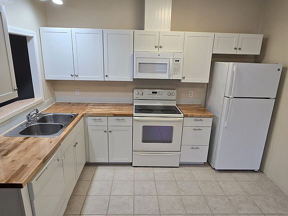 2nd image of 1336 NW Hogan Ln