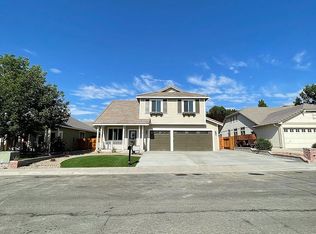 910 Dolce Dr, Sparks, NV 89434