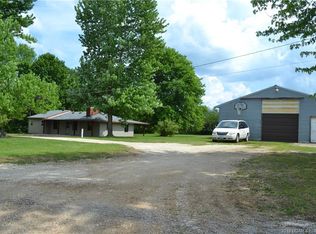 1014 Railroad Pond Rd, Eldon, MO 65026