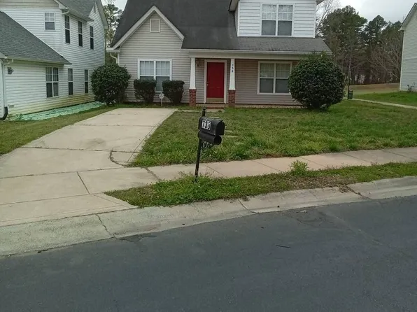 738 Ablow Dr, Matthews, NC 28105