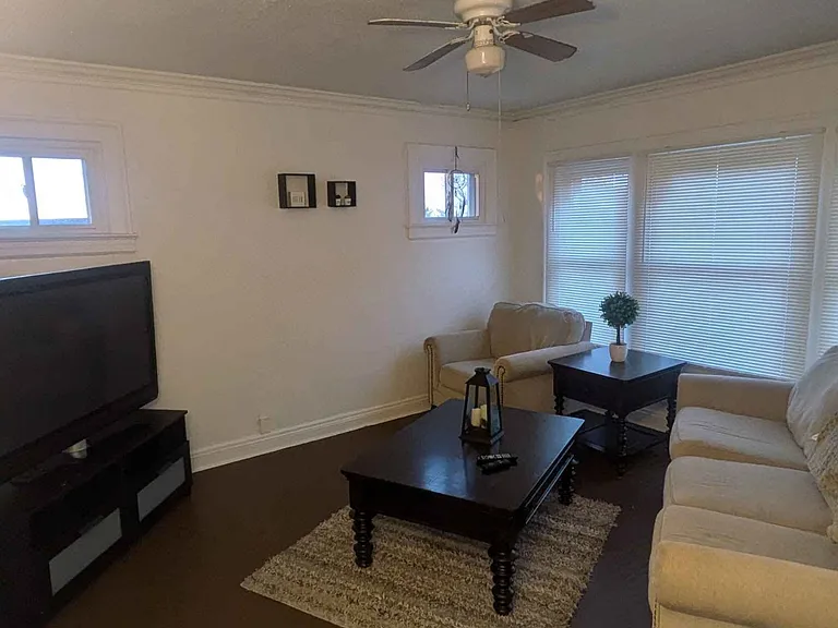 1888 Marloes Ave #1 — Photo 7