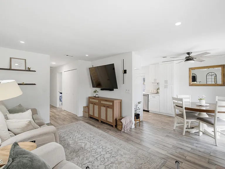 6743 Shakespeare Way — Photo 4
