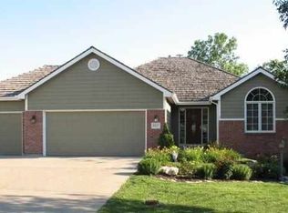 2237 Killarney Ct, Lawrence, KS 66047