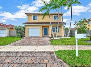 8986 SW 214th Ter, Cutler Bay, FL 33189