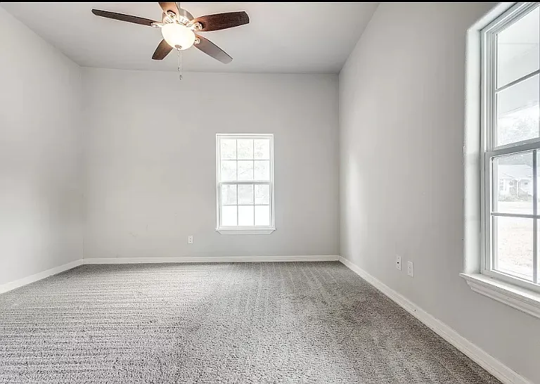1731 E Chaffin St — Photo 9