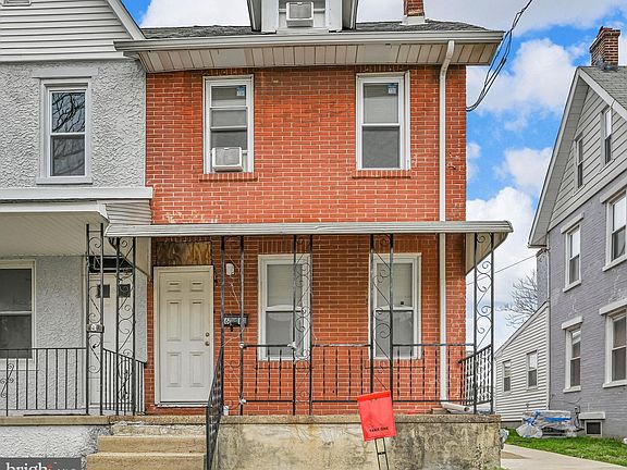 3rd image of 6 W 6th St