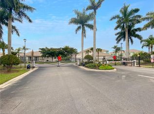 3638 Pine Oak Cir APT 102, Fort Myers, FL 33916