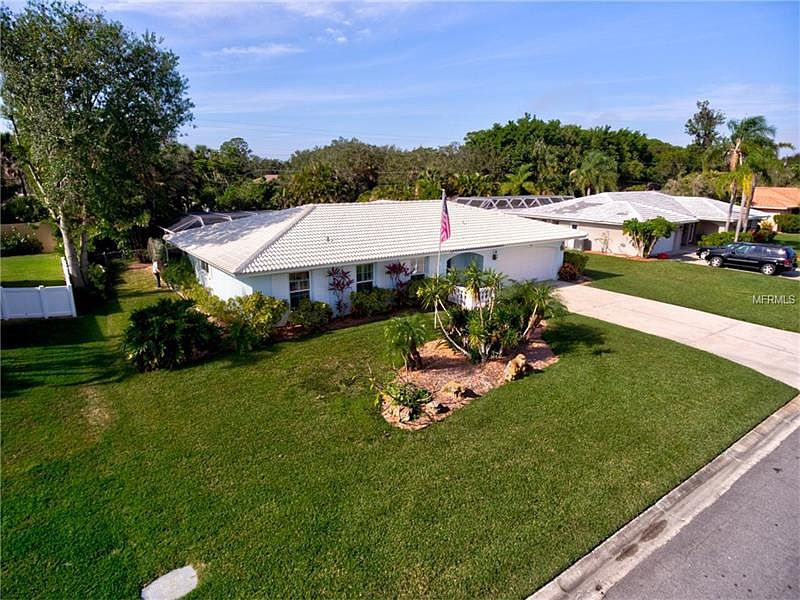 1st image of 216 Monet Dr