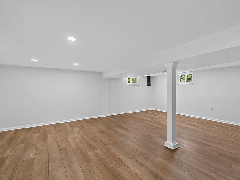 6824 Felix St — Photo 16