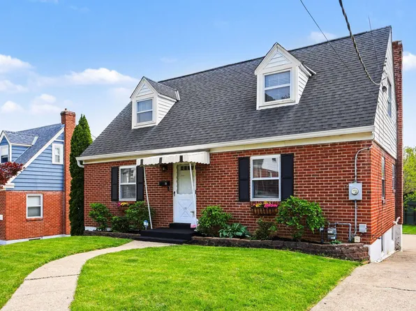 26 Pine Hill Dr, Highland Heights, KY 41076