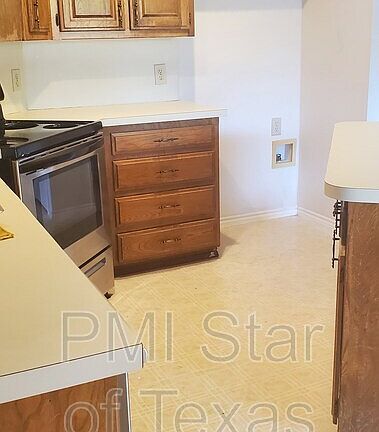 4th image of 1420 Cumberland Trl