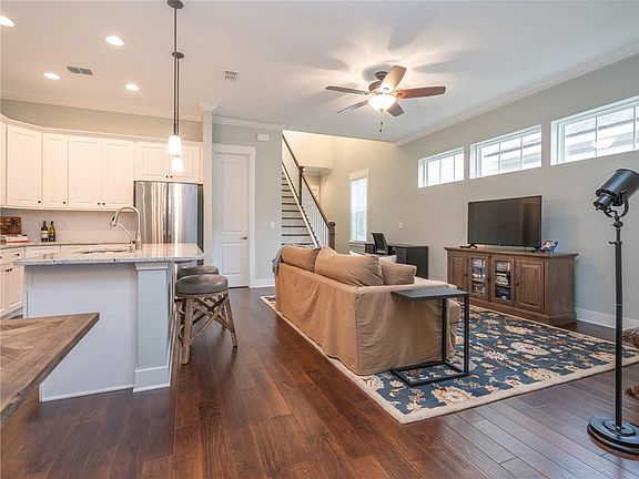 5th image of 1415 Coastal Oaks Dr