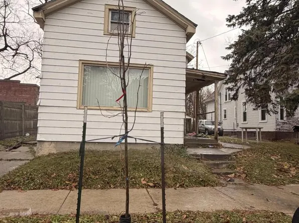 818 St Patrick STREET, Racine, WI 53402