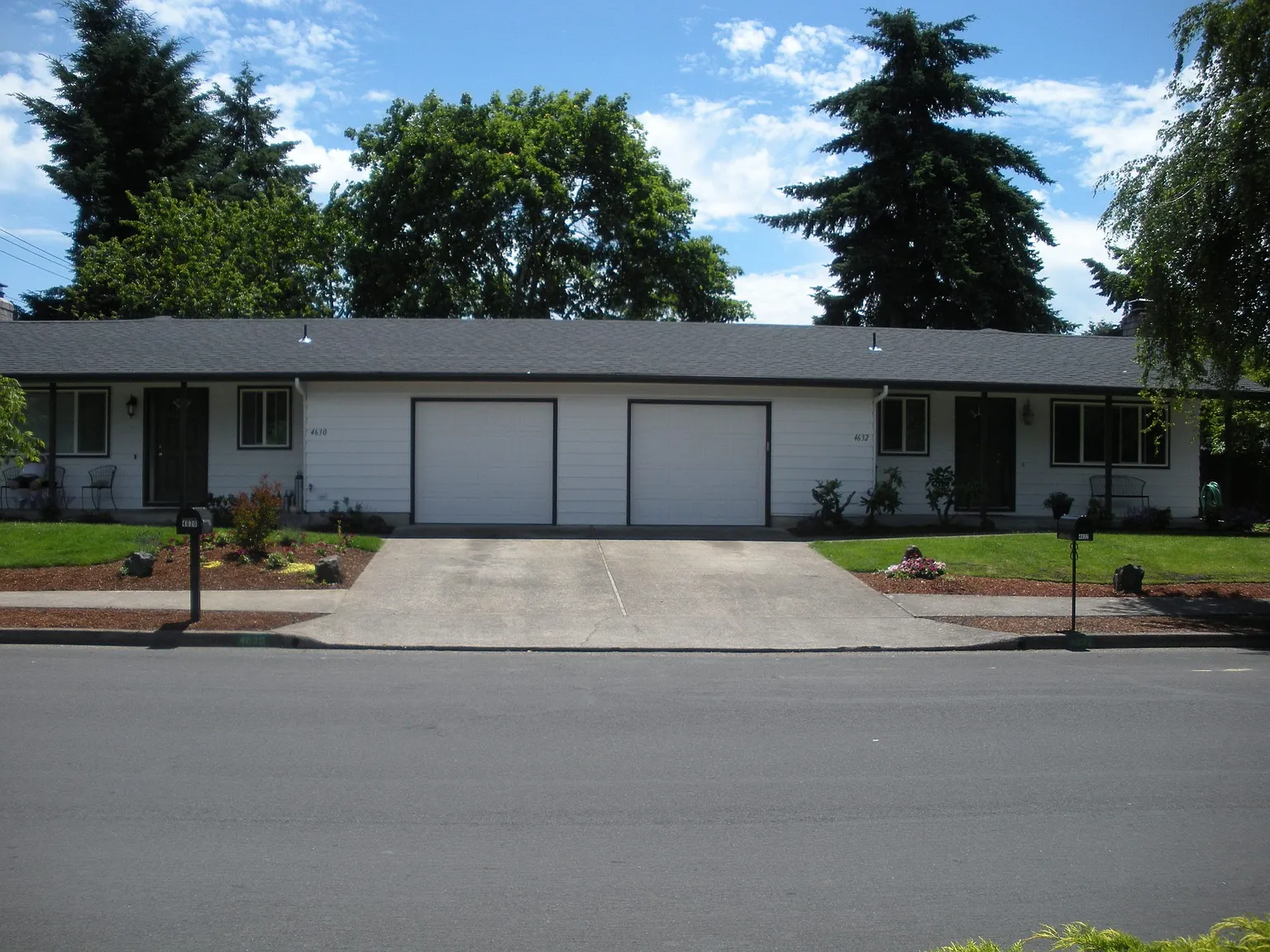 4630 Souza St photo 1