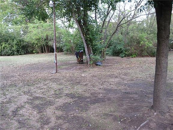 2nd image of 1518 Pleasant Dr