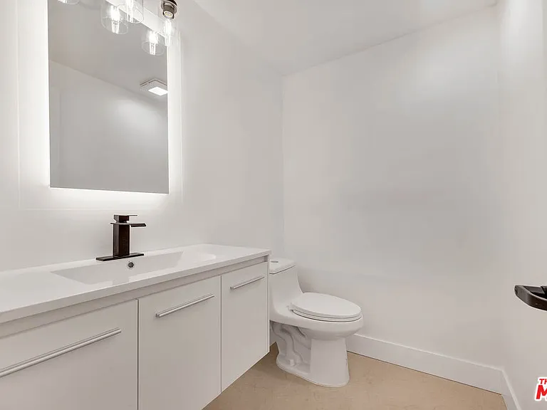 5892 Fairhaven Ave — Photo 4