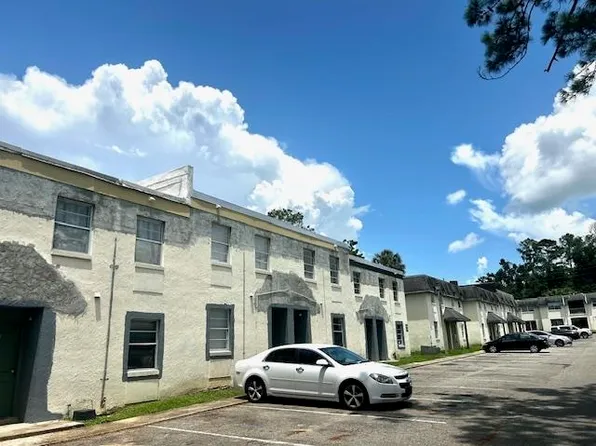 2325 W Pensacola St APT 161, Tallahassee, FL 32304
