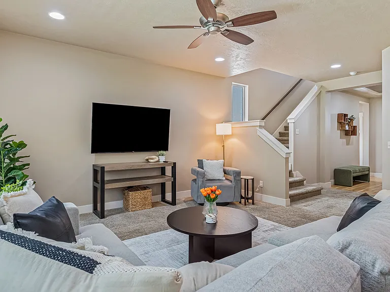 2719 E Decameron Ln — Photo 20