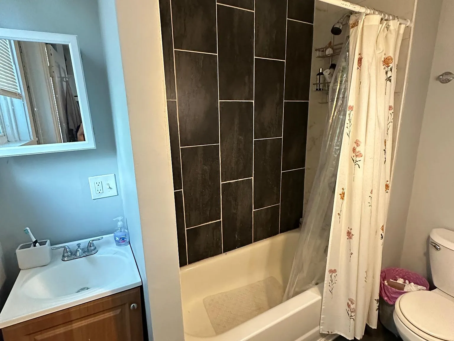 5 bed, $3,850 — Photo 4