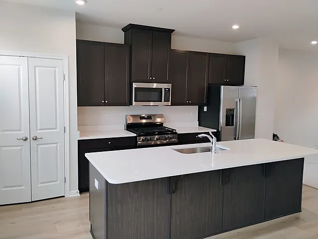 936 Jenkins Ct — Photo 8