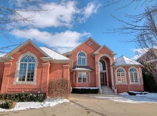 57342 Stonebriar Dr, Washington, MI 48094