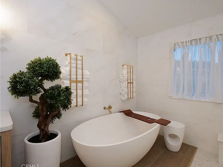 32551 Seacliff Dr — Photo 16