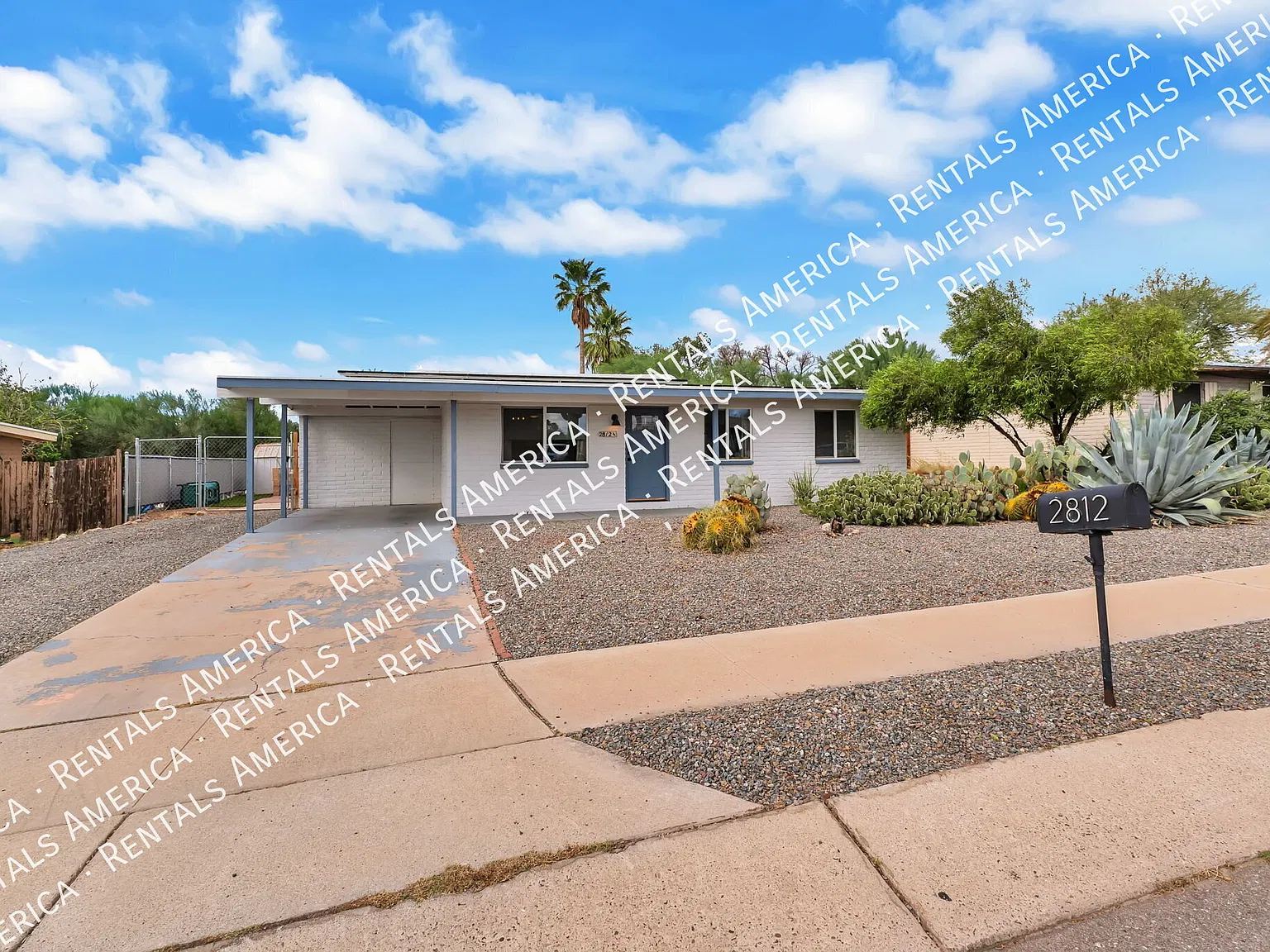 Great home on Northwest side with solar! — Photo 3