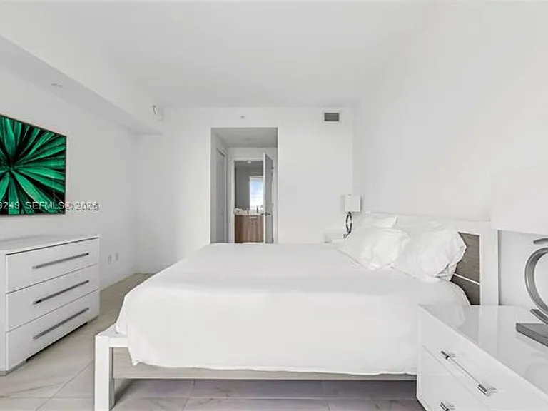 501 NE 31st St #2407 — Photo 10
