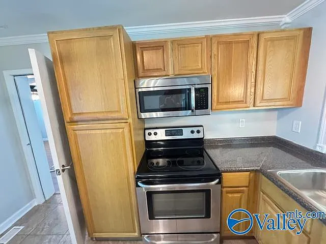 412 Ewing St NW — Photo 12