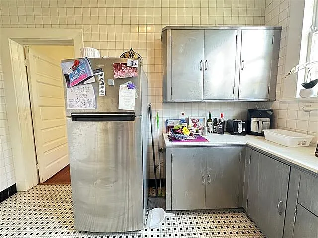 816 State St #A — Photo 12
