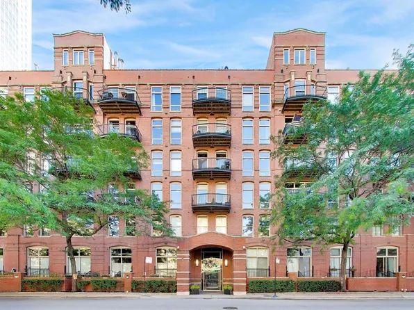 550 N Kingsbury St APT 423, Chicago, IL 60654