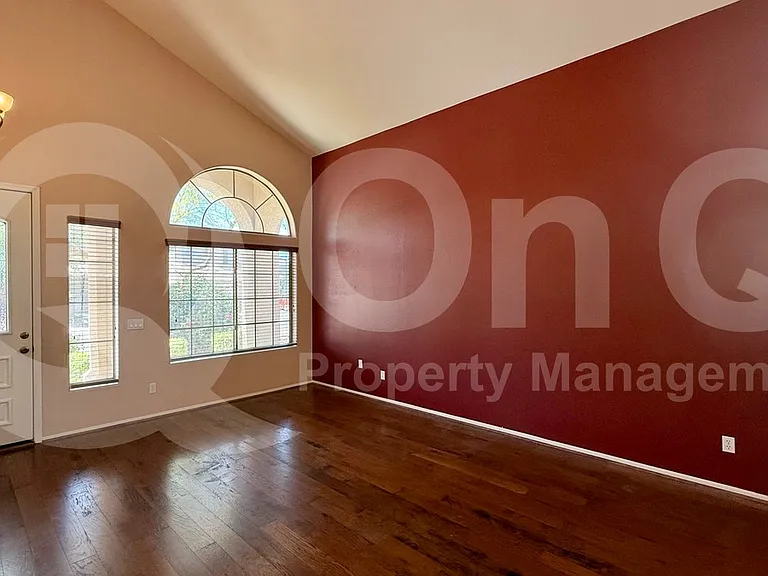 2314 W Spur Dr — Photo 5