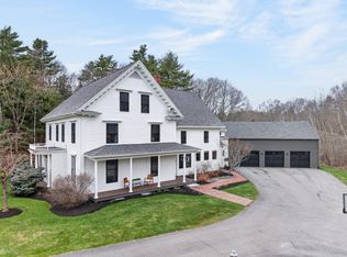 9 Fox Hall Rd, Falmouth, ME 04105